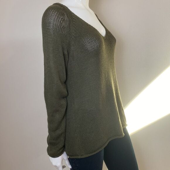 H&M Sweater Olive Green  Oversized Loose Knit Deep V-neckline Size small - Picture 3 of 8